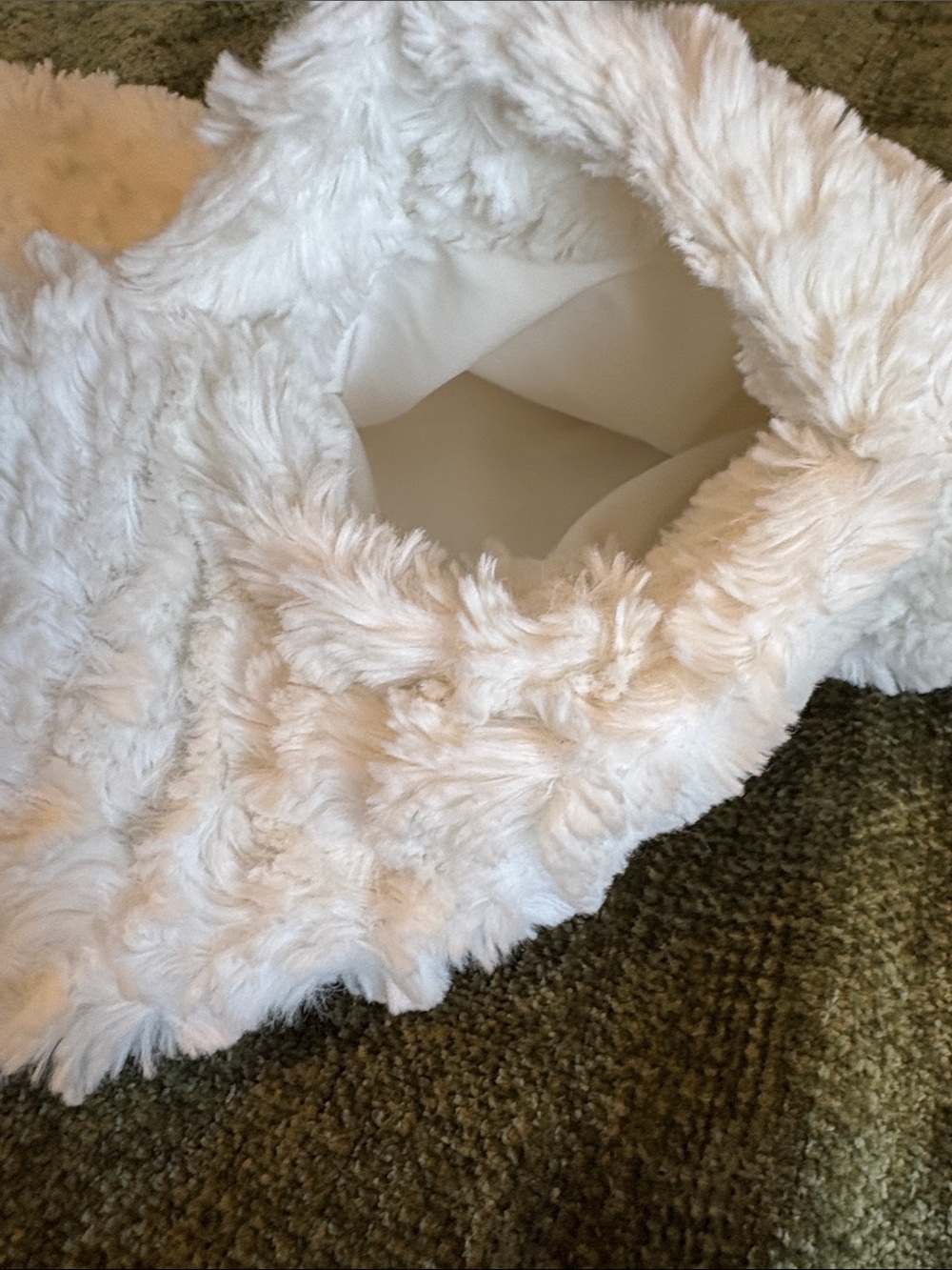 Patagonia White Faux Fur Girls Medium (10) Coat/Jacket - Picture 12 of 13